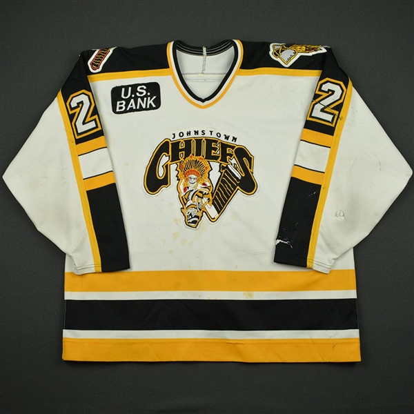 Callahan, Greg * <br>White<br>Johnstown Chiefs 1996-97<br>#22 Size: 54