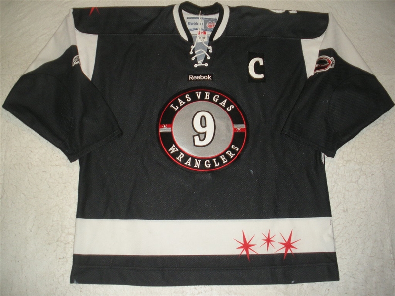 Madill, Mike<br>Black Set 1 w/C<br>Las Vegas Wranglers 2011-12<br>#9 Size: 56