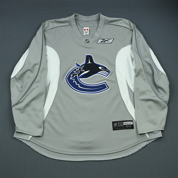 Alberts, Andrew<br>Gray Practice Jersey<br>Vancouver Canucks 2009-10<br>#41 Size: 60