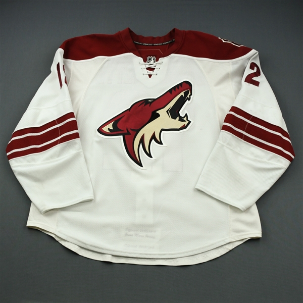 Bissonnette, Paul * <br>White - Stanley Cup Playoffs and 2010-11 Set 1<br>Phoenix Coyotes 2009-10<br>#12 Size: 58