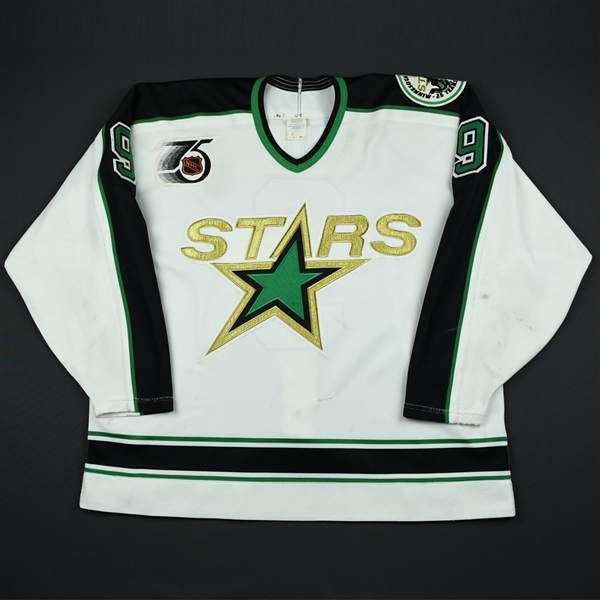 Modano, Mike  *<br>White, NHL 75th & North Stars 25th Anniversary Patches - PHOTO-MATCHED<br>Minnesota North Stars 1991-92<br>#9 Size: 56