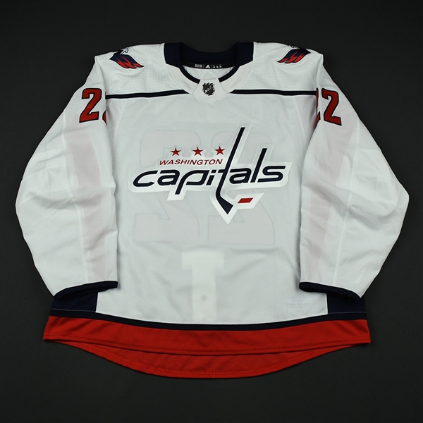 Bowey, Madison <br>White Set 3 / Playoffs - Game-Issued (GI)<br>Washington Capitals 2017-18<br>#22 Size: 58