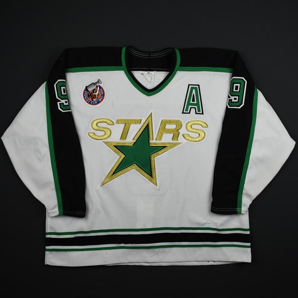 Modano, Mike *<br>White w/A - 1893-1993 Stanley Cup Patch  - Photo-Matched<br>Minnesota North Stars 1992-93<br>#9 Size: 56