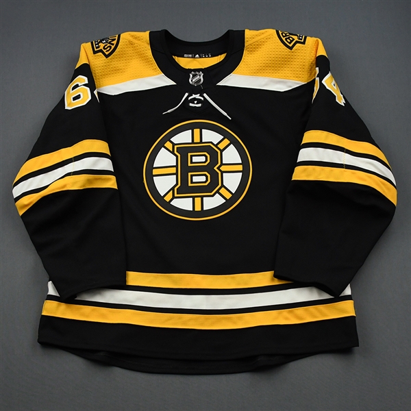 Berglund, Victor<br>Black Set 1 - Game-Issued (GI)<br>Boston Bruins 2018-19<br>#64 Size: 56