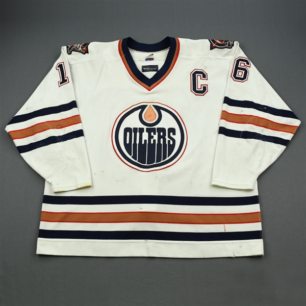 Buchberger, Kelly *<br>White Set 1 w/C<br>Edmonton Oilers 1997-98<br>#16 Size: 56
