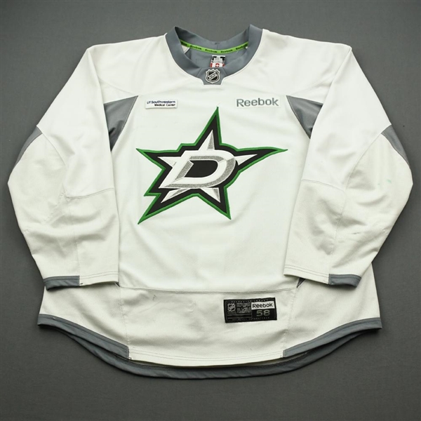 Bayreuther, Gavin<br>White Practice Jersey w/ UT Southwestern Medical Center Patch - CLEARANCE<br>Dallas Stars <br>#4 Size: 58