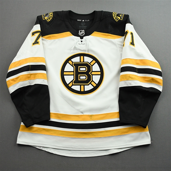 Hall, Taylor *<br>White Set 1<br>Boston Bruins 2021-22<br>#71Size: 54