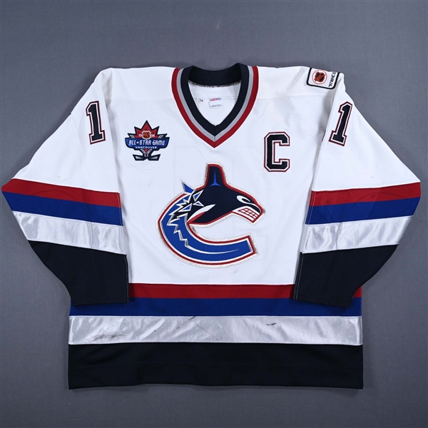 Messier, Mark *<br>White - w/C - All Star Game and Game One Japan Patch - Autographed<br>Vancouver Canucks 1997-98<br>#11 Size: 56