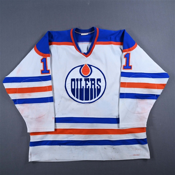 Messier, Mark (NOBR) *<br>White Set 2 - 1st NHL Hat Trick - Photo-Matched to March 16, 1981 vs. Pittsburgh Penguins <br>Edmonton Oilers 1980-81<br>#11 