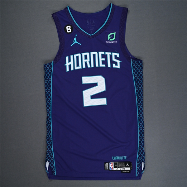 Bouknight, James<br>Statement Edition - Worn 4/2/2023<br>Charlotte Hornets 2022-23<br>#2 Size: 44+4