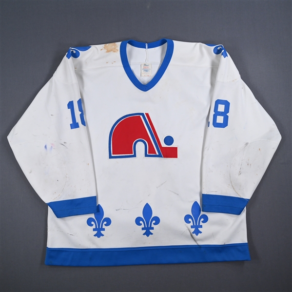 Hough, Mike *<br>White<br>Quebec Nordiques 1989-90<br>#18 