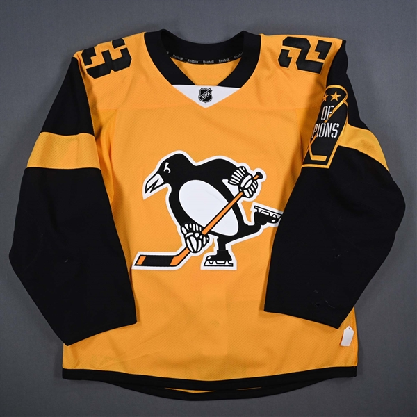 Wilson, Scott *<br>Gold - Stadium Series Style<br>Pittsburgh Penguins 2016-17<br>#23 Size: 54