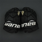 Moore, Dominic<br>Bauer Vapor 1X Gloves<br>Boston Bruins 2016-17<br>#28 