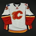 Aucoin, Adrian<br>White Set 1 (RBK Version 2.0)<br>Calgary Flames 2008-09<br>#33 Size: 58+