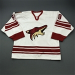 Comrie, Mike * <br>White Set 1<br>Phoenix Coyotes 2003-04<br>#89 Size: 54