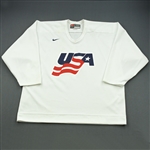 Gilbert, Tom * <br>White, U.S. Olympic Mens Orientation Camp Worn Jersey, Signed<br>USA 2009<br>#77 Size: XL