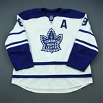 Komisarek, Michael<br>Third Set 1 w/A<br>Toronto Maple Leafs 2009-10<br>#8 Size: 58+
