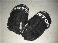 Betts, Blair * <br>Easton Gloves - Winter Classic<br>Philadelphia Flyers 2009-10<br>#11