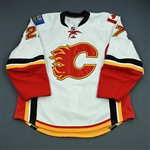 Staios, Steve<br>White Set 1 (A removed)<br>Calgary Flames 2010-11<br>#27 Size: 56