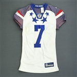 Vick, Michael *<br>White - worn 2011 Pro Bowl vs. AFC - Photo-Matched<br>National Football Conference 2011<br>#7 