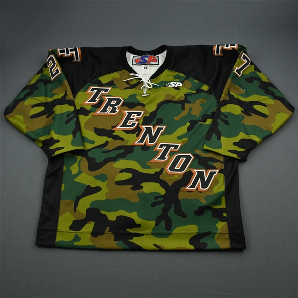 Havern, Ned *<br>Camouflage - Salute to the Military Night<br>Trenton Titans 2005-06<br>#27 Size: 56