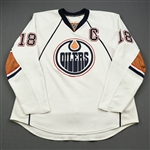 Moreau, Ethan *<br>White Set 3 w/C - Photo-Matched<br>Edmonton Oilers 2009-10<br>#18 Size: 58+