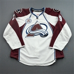 MacKinnon, Nathan *<br>White w/ 20th Anniversary Patch - Photo-Matched<br>Colorado Avalanche 2015-16<br>#29 Size: 56