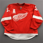 Datsyuk, Pavel *<br>Red w/A - Photo-Matched<br>Detroit Red Wings 2012-13<br>#13 Size: 56