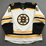 Pastrnak, David<br>White Set 3 / Playoffs<br>Boston Bruins 2021-22<br>#88 Size: 56