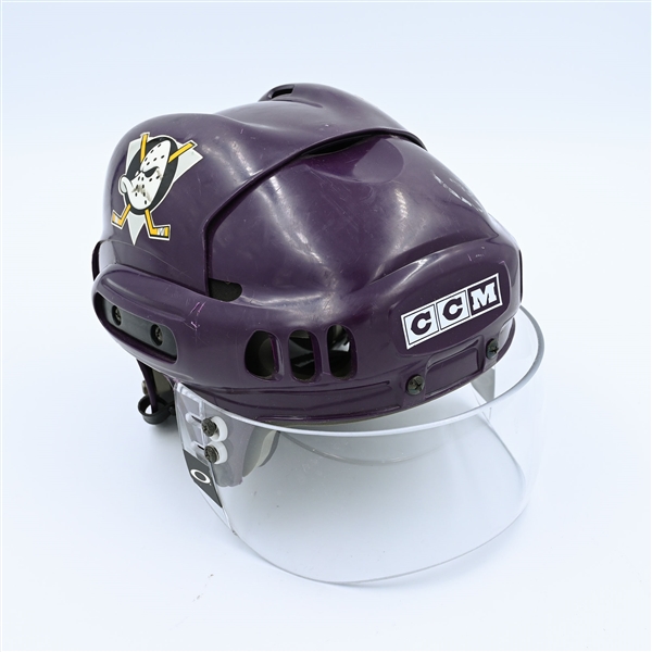McDonald, Andy *<br>Purple, CCM Helmet w/Oakley Shield - Autographed (Game and/or Practice-Used)<br>Mighty Ducks of Anaheim 2002-03<br>#19Size: Large