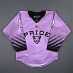 Gonsalves, Chloe<br>Hockey Fights Cancer - Worn February 18, 2023 - PHF Debut<br>Boston Pride 2022-23<br>#7 Size: MD