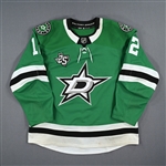 Faksa, Radek *<br>Green Set 2 w/ 25th Anniversary Patch<br>Dallas Stars 2017-18<br>#12 Size: 56