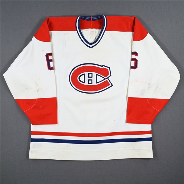 Petrov, Oleg *<br>White<br>Montreal Canadiens 1993-96<br>#6 Size: 52