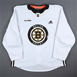 adidas<br>White Practice Jersey w/ Rapid7 Patch <br>Boston Bruins 2022-23<br># Size: 56