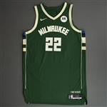 Middleton, Khris<br>Green Icon Edition - Worn 2 Games (3/14/22 & 3/16/22)<br>Milwaukee Bucks 2021-22<br>#22 Size: 52+6