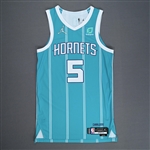 Bouknight, James<br>Icon Edition - Game Issued<br>Charlotte Hornets 2021-22<br>#5 Size: 44+4