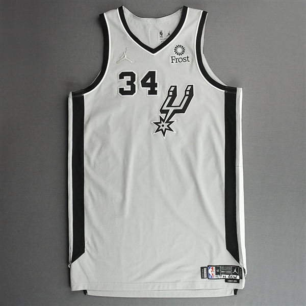 Landale, Jock<br>Silver Statement Edition - Worn 4/9/22<br>San Antonio Spurs 2021-22<br>#34 Size: 52+6