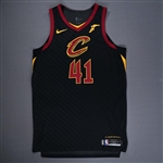 Zizic, Ante<br>Statement Edition - Worn 12/25/2017<br>Cleveland Cavaliers 2017-18<br>#41 Size: 52+6