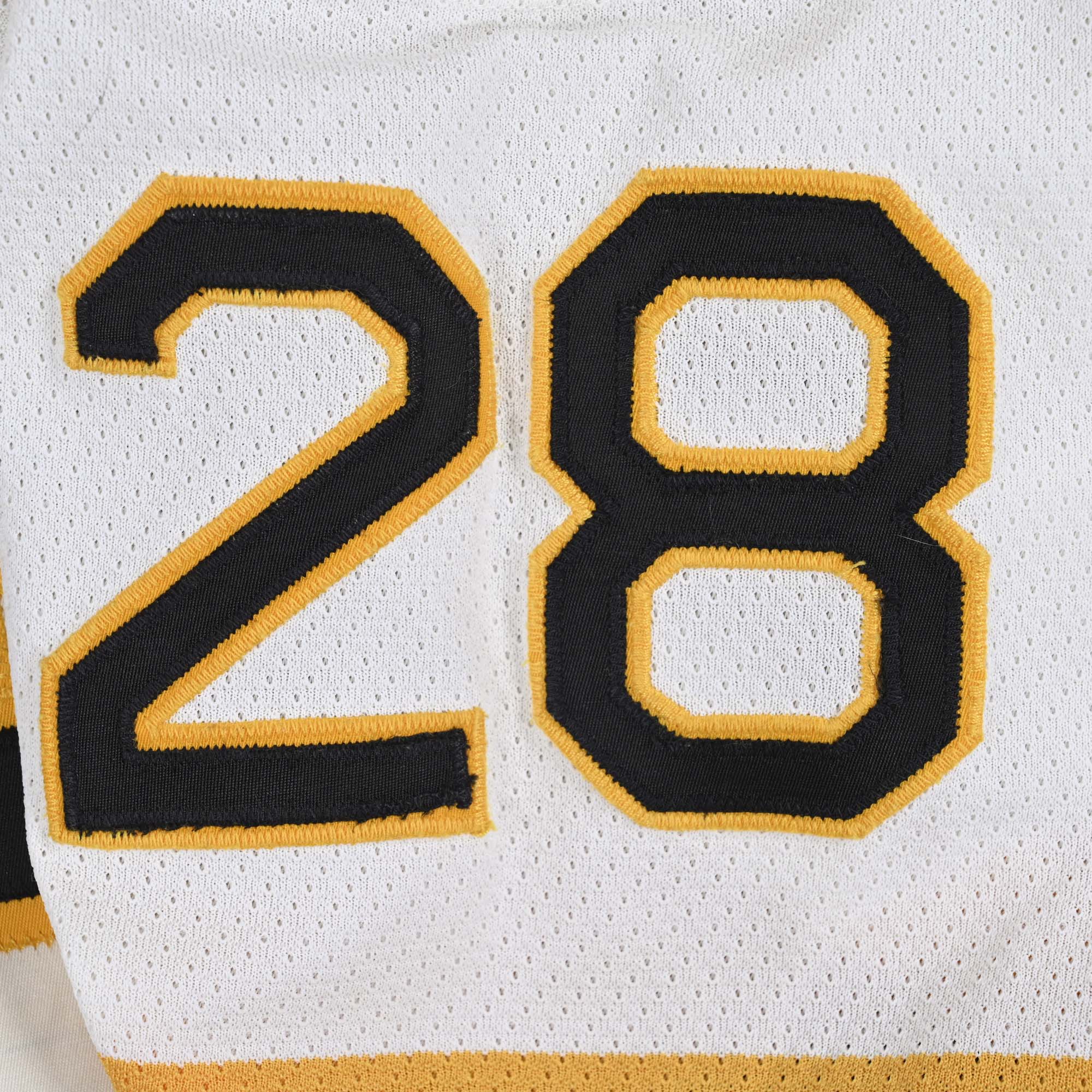 Item Detail - Galley, Garry * White Boston Bruins 1990-91 #28 Size: 52