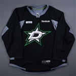 Goligoski, Alex *<br>Black Practice Jersey w/ UT Southwestern Medical Center Patch<br>Dallas Stars 2014-15<br>#33Size: 56