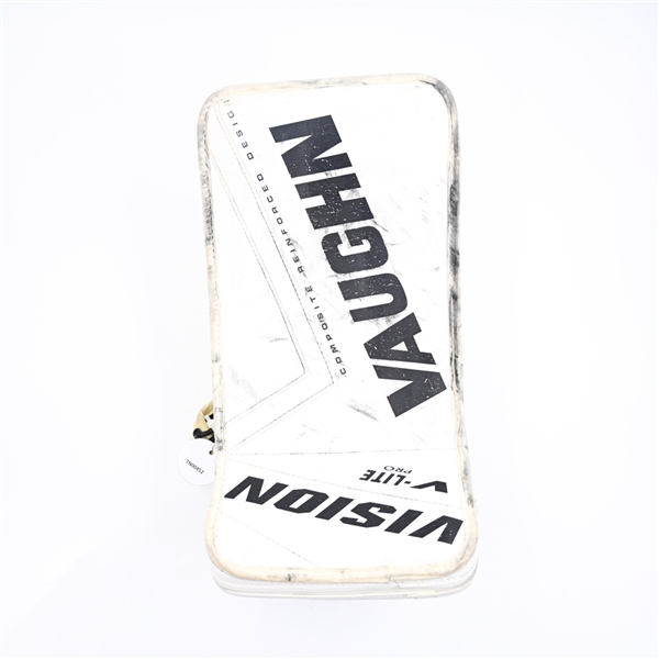 Barrasso, Tom *<br>Vaughn Vision V-Lite Pro Blocker<br>Pittsburgh Penguins 1998-99<br>#35 